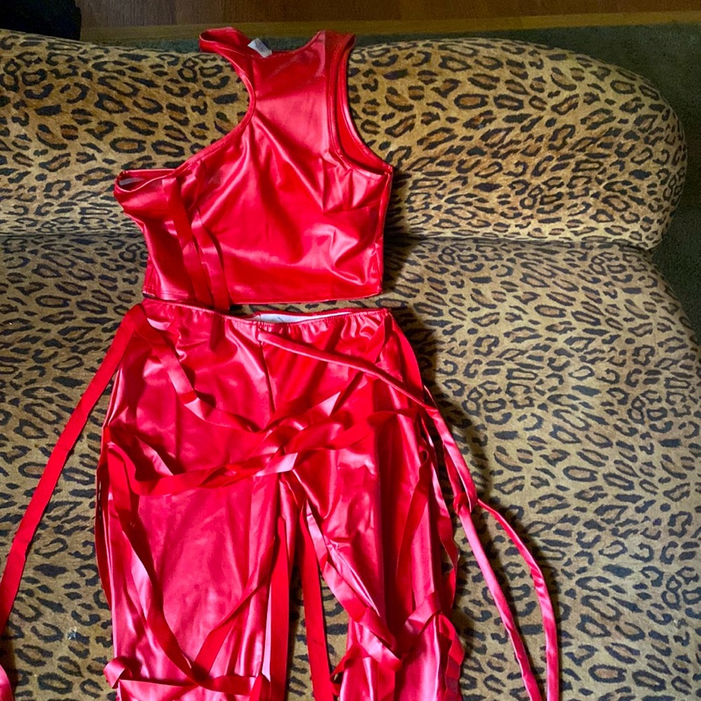 This red faux leather top an pants is so Beautiful size small